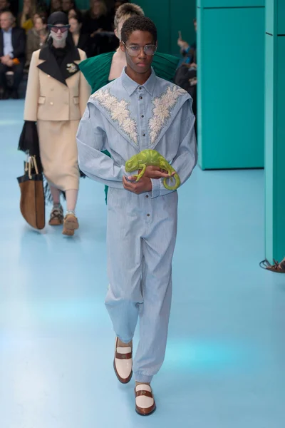Look 42